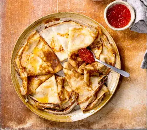 Célébrez la Chandeleur en entreprise grâce à un traiteur évènementiel innovant